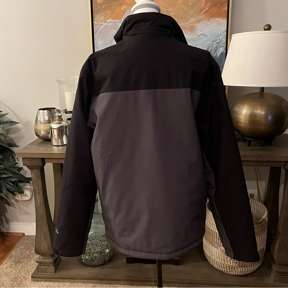 GERRY Men's Black and Gray Insulated Ski Jacket Medium M - Picture 2 of 4